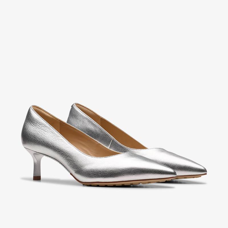クラークス Adela Court シルバー | CLKS-85229