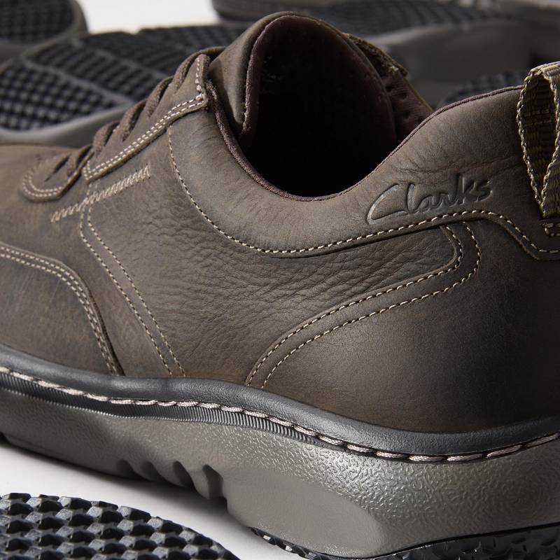 クラークス Pro Lace 暗ブラウン | CLKS-84241