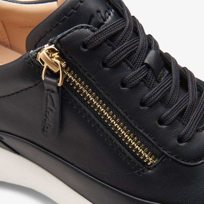 クラークス Tivoli Zip 黒 | CLKS-85155